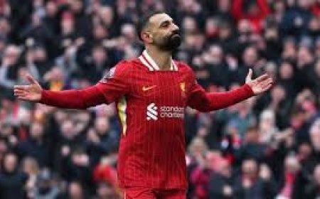 صلاح في موقف قوة.. وليفربول "يعض أصابع الندم"