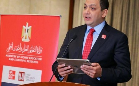 رئيس جامعة كفر الشيخ يشارك في مؤتمر يستعرض أهم التجارب العالمية بمجال التعليم