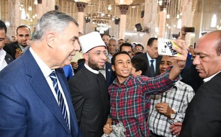 تحويل ساحة مسجد أبي العباس بالإسكندرية منارة حضارية