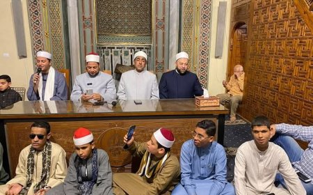 مساجد مصر تصدح بالصلاة على النبي