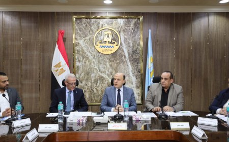 محافظ كفرالشيخ يعقد اجتماعًا تنسيقيًا لتعزيز الزراعة الذكية مناخيًا والتنوع البيولوجي الزراعي 