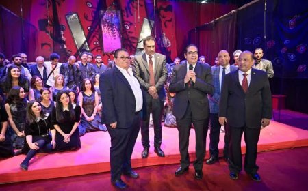 مسرحية جامعة القاهرة تتناول قضايا المجتمع 