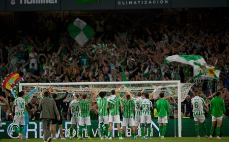 ريال بيتيس يطلق أكاديمية عالمية للاعبين فوق 18 عامًا: تجربة احترافية متكاملة في قلب إشبيلية