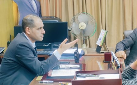 رئيس مدينة كفر الشيخ يجتمع بممثلي 4 شركات نظافة لمناقشة تطوير منظومة النظافة وتحسين الخدمات