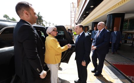 رئيس جامعة كفر الشيخ يستقبل وزيرة البيئة علي هامش إنعقاد مؤتمر الابتكار من أجل مستقبل أخضر