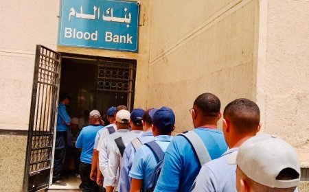 طلاب التربية العسكرية بجامعة كفر الشيخ يتبرعون بالدم لمستشفي كفر الشيخ الجامعي