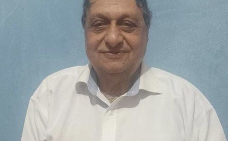 بسيوني الجمل يهنئ الفنان مصطفي عبد الله 