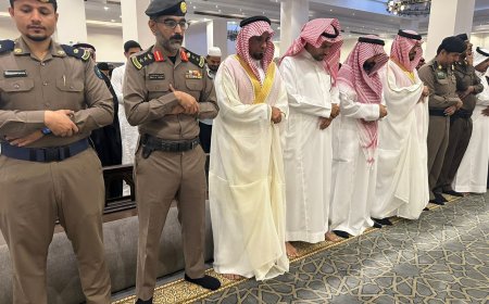 وكيل محافظة صبيا بالمملكة العربية السعودية  يؤدي صلاة عيد الأضحى المبارك مع جموع المصلين