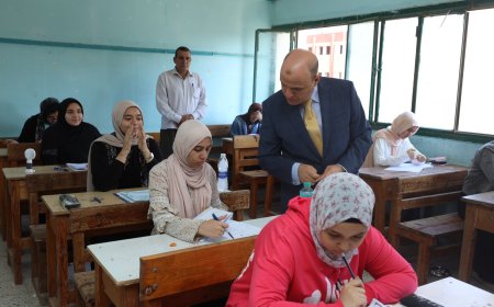 محافظ كفرالشيخ يطمئن على سير امتحانات الثانوية العامة بلجنة «عزت الشافعي للبنات»