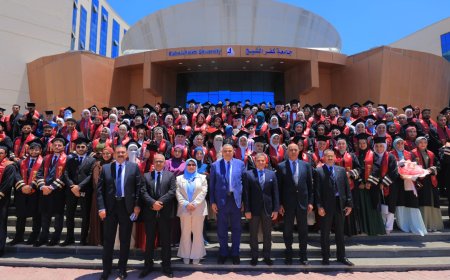 رئيس جامعة كفر الشيخ يشهد حفل تخريج طلاب كلية الزراعة الدفعة 55 للعام الاكاديمي 2025