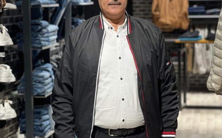 هشام ابو حلاوة.. أنامل ذهبية في عالم التصميم والخياطة