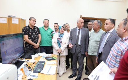 رئيس جامعة كفرالشيخ يتفقد اختبارات القدرات بكلية العلوم الرياضية ويشيد بجاهزية الكلية واستعداداتها