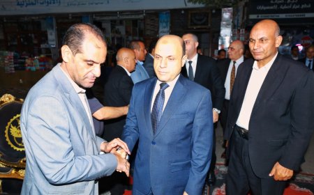 محافظ كفرالشيخ يؤدي واجب العزاء في وفاة والد رئيس مركز ومدينة عاصمة المحافظة