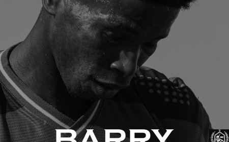 باري يتوج بجائزة أفضل لاعب في مباراة سوهاج والأقصر