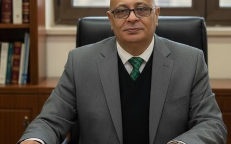 تكليف مدير الإتصال السياسي بإدارة دسوق التعليميه بمتابعة الشكاوى والمقترحات