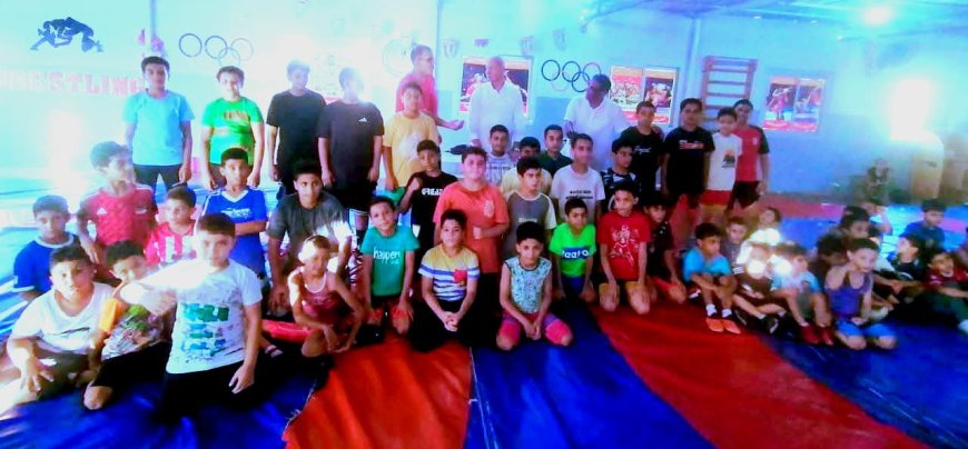 وكيل وزارة الشباب بكفر الشيخ يتفقد تدريبات مصارعة المشروع القومي للموهبة فى بيلا