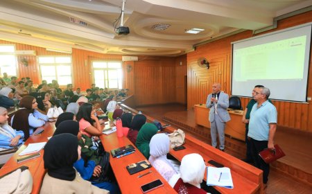 رئيس جامعة كفر الشيخ يتفقد سير العملية التعليمية بالجامعة الأهلية