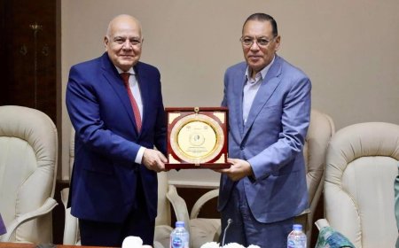 انطلاق المؤتمر السنوي التاسع والعشرين لجمعية AUSACE بكلية الإعلام بجامعة ٦ أكتوبر تحت عنوان “الابتكار والإبداع في الاتصال في عصر التقدم التكنولوجي”