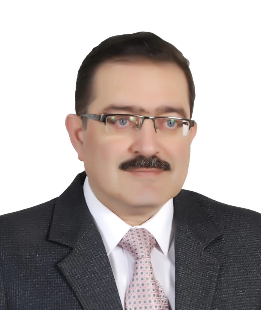 رئيس جامعة كفر الشيخ يهنئ الدكتور سمير الشاذلي لصدور القرار الجمهوري بتعيينه عميداً لكلية الطب البيطري