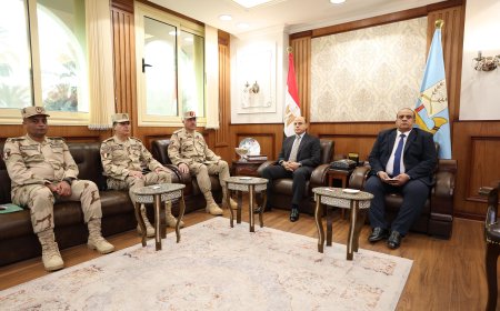 محافظ كفرالشيخ يستقبل مدير جمعية المحاربين القدماء وضحايا الحرب لدعم أسر الشهداء ومصابي العمليات الحربية