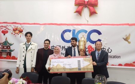 ‎حفل تكريم الفائزين فى مسابقة الأمثال الصينية بجامعة ٦ أكتوبر 