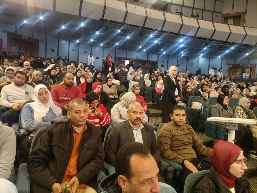 شباب كفر الشيخ تشارك الملتقى الثاني للمشروع القومي لإعداد وتأهيل الشباب للقيادة "قادة الجمهورية الجديدة" 