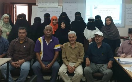 اختتام الدورة التدريبية للتطوير والمنح المدرسية التشغيلية لمدرستي المحلوي وخولة بنت الأزور في عدن
