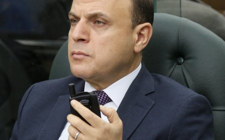 استمرار توقف حركة الملاحة والصيد بميناء البرلس وسواحل المحافظة الشمالية لسوء الأحوال الجوية بكفرالشيخ