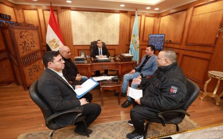 محافظ كفرالشيخ يوجه ببحث عدد من طلبات وشكاوى المواطنين