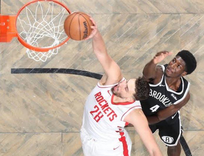 حضور إفريقي لافت في سباق نجوم NBA 2026 قبل إغلاق التصويت