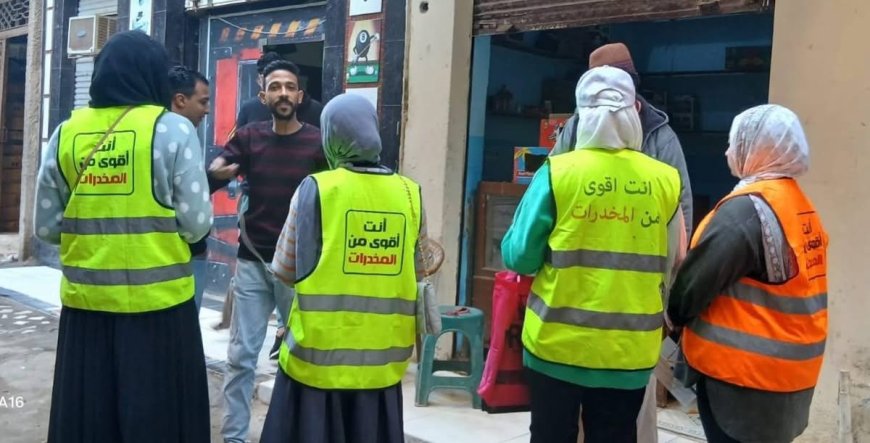 توزيع منشورات وتوعية سائقي "التوك توك" والميكروباصات بمخاطر القيادة تحت تأثير المخدر