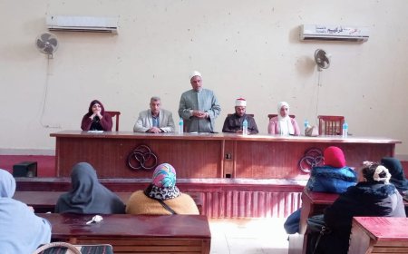 محافظ أسيوط يطلق المرحلة الثانية من مبادرة "وحشتنا أخلاقنا" لترسيخ القيم الإيجابية ومواجهة التفكك الأسري