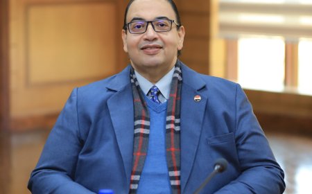 أسرة جامعة كفر الشيخ تهنئ الدكتور يحيى زكريا أحمد عيد بمناسبة تعيينه رئيسًا للجامعة