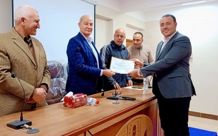 وكيل وزارة الشباب بكفر الشيخ يكرم المشاركين في برنامج المدرب المجتمعي