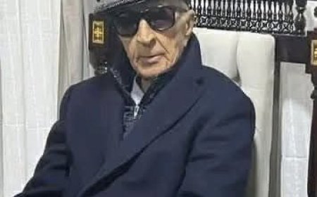 رحيل شيخ الإذاعيين.. وفاة الإعلامي الكبير فهمي عمر بعد مسيرة استثنائية في بلاط صاحبة الميكروفون