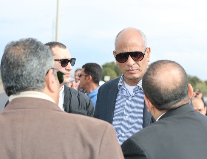 جولة تفقدية لمحافظ  كفر الشيخ لمتابعة أعمال الرصف برافد الطريق الدولي بنطاق الرياض 