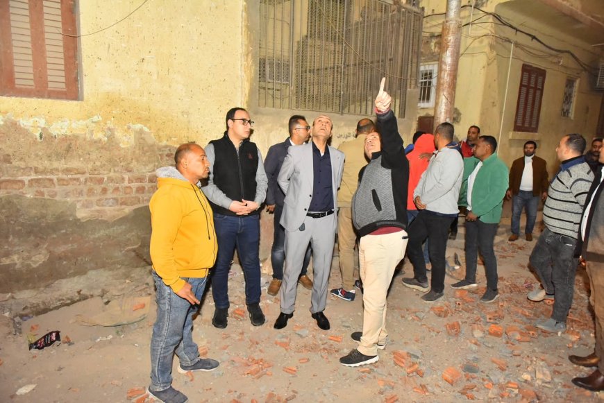 محافظ أسيوط يقود حملة إزالة فورية لبناء مخالف بشارع محمد علي مكارم بحي غرب ويؤكد: لا تهاون في تطبيق القانون