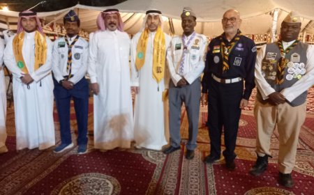 القائد صبح يتسلم المنديل بحلته الجديدة كشافة" شباب مكة" يكرمون أبناء باشراحيل والفعر