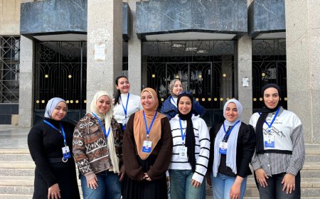 "404"طلاب إعلام جامعة العاصمة (حلوان سابقًا) يطلقون حملة توعوية لإعادة تعريف العلاقة بين الإنسان والتكنولوجيا