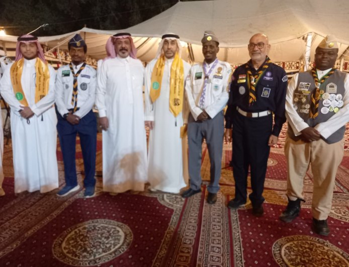 القائد صبح يتسلم المنديل بحلته الجديدة كشافة" شباب مكة" يكرمون أبناء باشراحيل والفعر