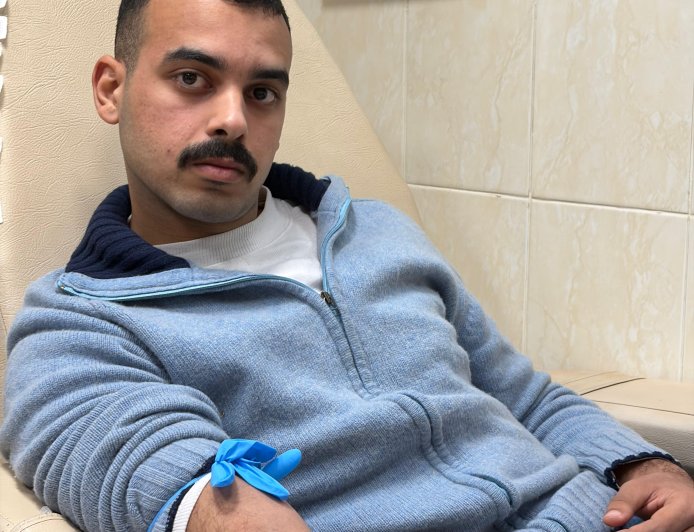 طلاب التربية العسكرية بجامعة كفر الشيخ يجددون التزامهم المجتمعي نحو المشاركة في حملة التبرع بالدم دعماً للمرضى بالمستشفى الجامعي