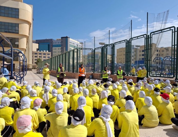 بشعار "أنت أقوى من المخدرات".. حملات طرق الأبواب تصل لآلاف المواطنين بكفر الشيخ