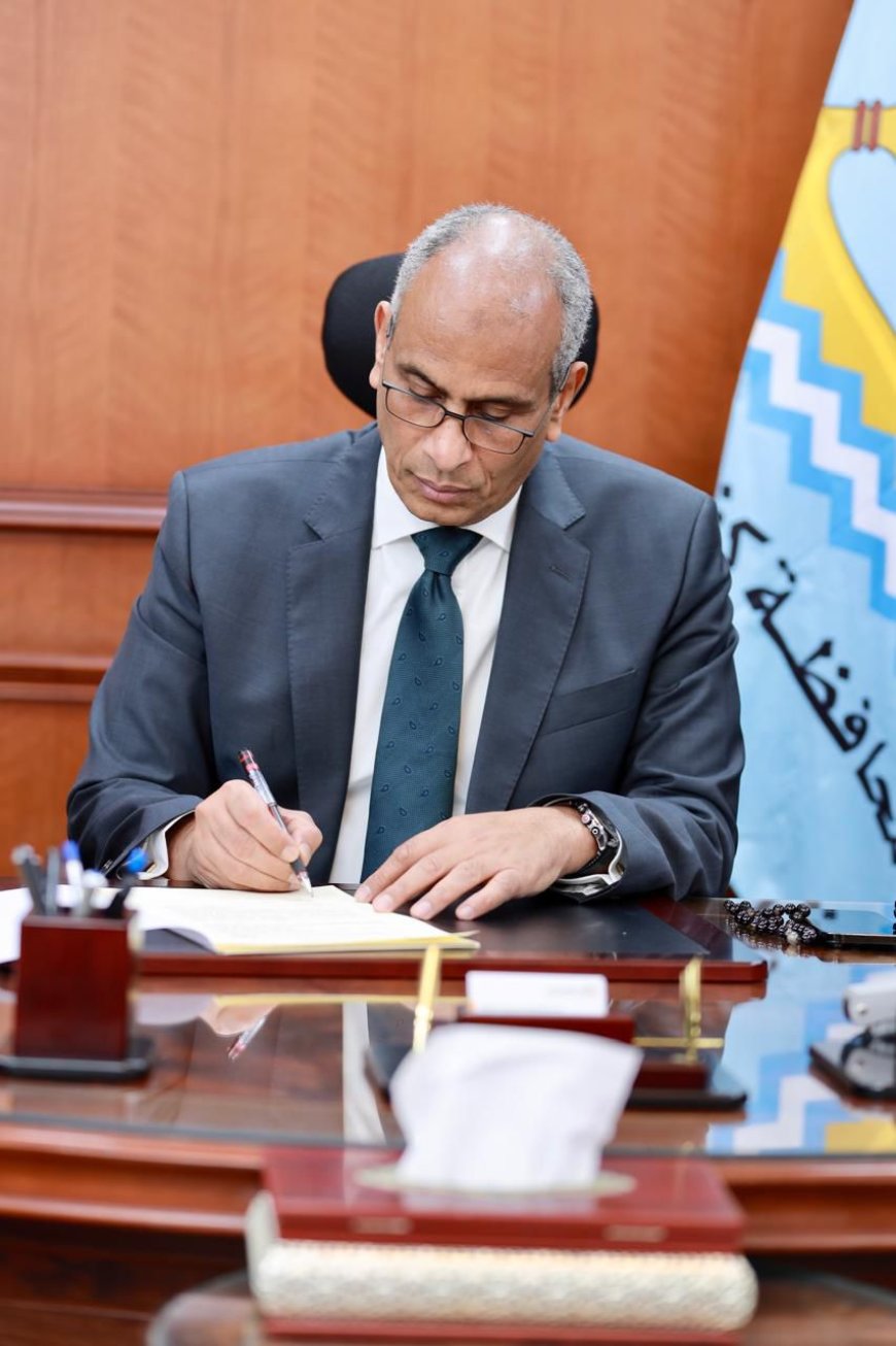 محافظ كفرالشيخ يعتمد التعريفة الجديدة لنقل الركاب.. محذرًا من استغلال المواطنين