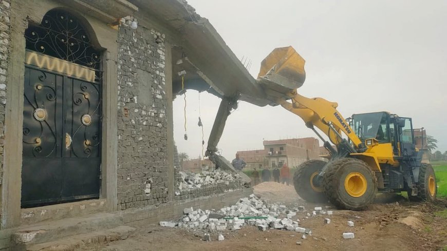 محافظ أسيوط: إزالة 26 حالة تعدي على أراضي زراعية وأملاك دولة بـ3 مراكز وحي ضمن المرحلة الثالثة من الموجة الـ28