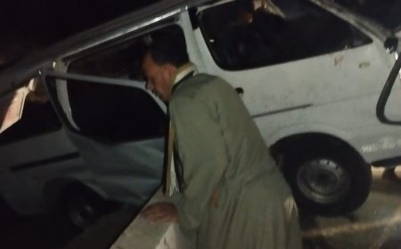 وقوع حادث تصادم بين سيارة ميكروباص وأخرى فنطاس بالطريق الدولي الساحلي