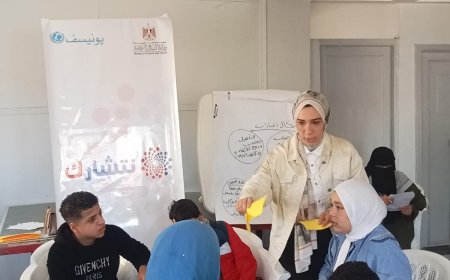 المدربة منى زيد تختتم تدريب برنامج “نتشارك” بمركز شباب حصة الغنيمي
