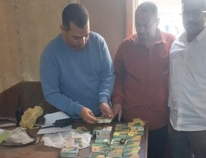 محافظ أسيوط: ضبط 604 بطاقات تموين وتحرير 22 محضرًا خلال حملة رقابية مكثفة بالقوصية