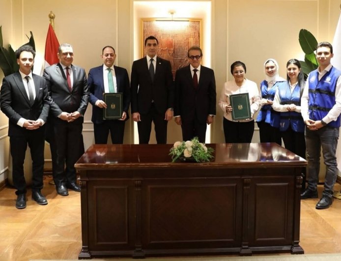 «الألف يوم الذهبية» تجمع YLY ووزارة الصحة في بروتوكول تعاون وطني