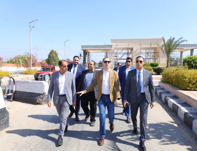 محافظ كفرالشيخ: تطوير نقاط التماس مع الغربية ضمن الملف الرقمي للحدود الإدارية المشتركة ومشروع الهوية البصرية بمحور 30 يونيو