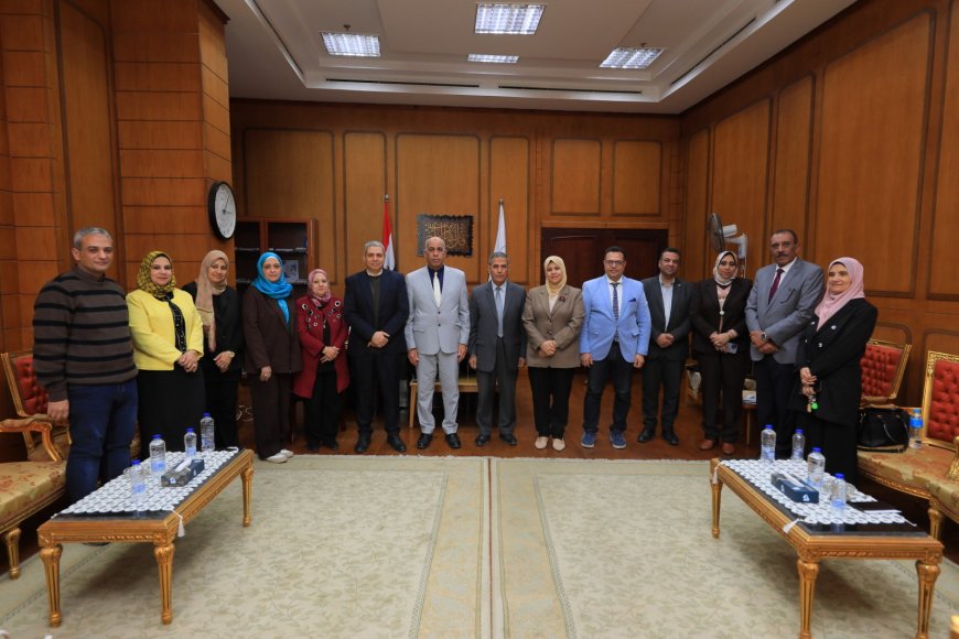 جامعة كفر الشيخ تستقبل فريق الدعم الفني لمشروع تطوير نظم الاختبارات العملية والشفهية